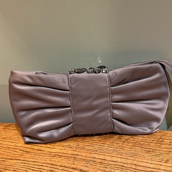 Grey/Silver Satin Evening Bag w/Bling - Picture 3 of 9